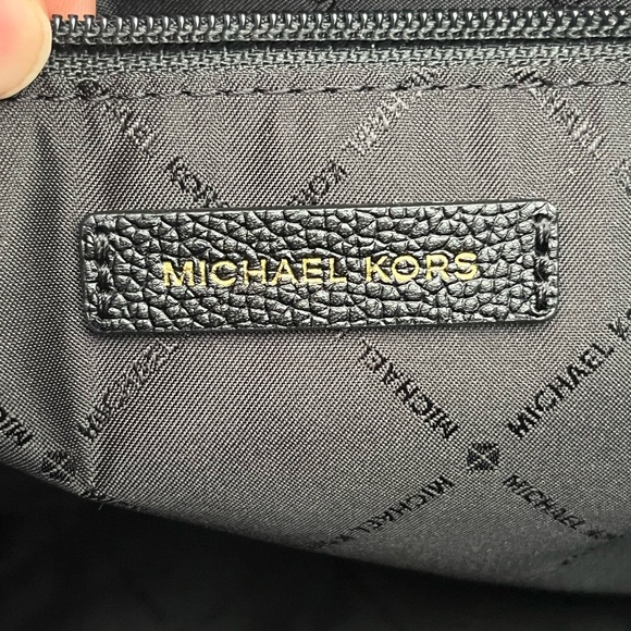 🌼Michael Kors Purse Set - Picture 11 of 16
